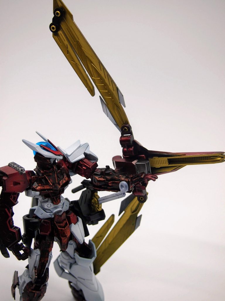 ## アローフォーム
原典はビームトーチガンを偏向して放つものだが、本機では武装の関係上、”光電球”を偏向して放つ。
射程は短い。