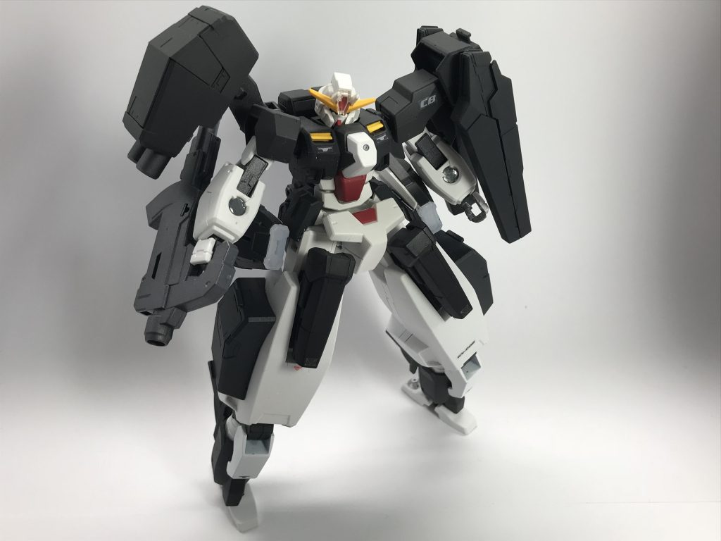 イフリートモードにすると結構デカくなります。全体のプロポーションのイメージも変わりますね。