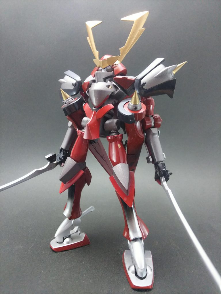 HGスサノオを微改造してカラーリング変更をしました。
元ネタは「装甲悪鬼村正」というゲームに出てくる主人公が纏う劔冑(ツルギ)という甲冑のようなものです。
※未成年は検索しちゃダメだよ。