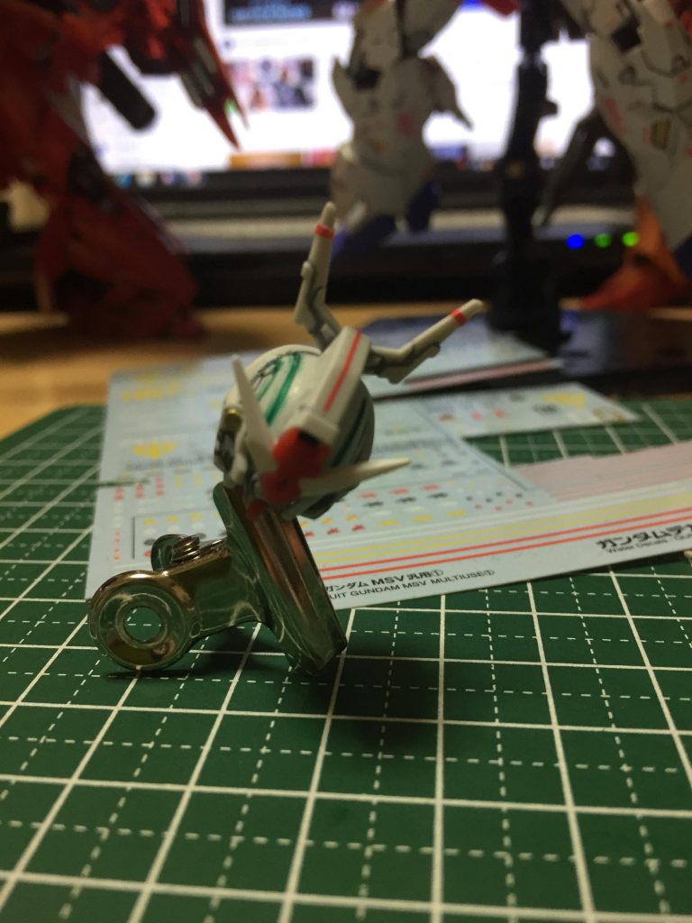HGUC ムーンガンダム–3枚目/制作者：指切り抜刀斎(デザインナイフ)