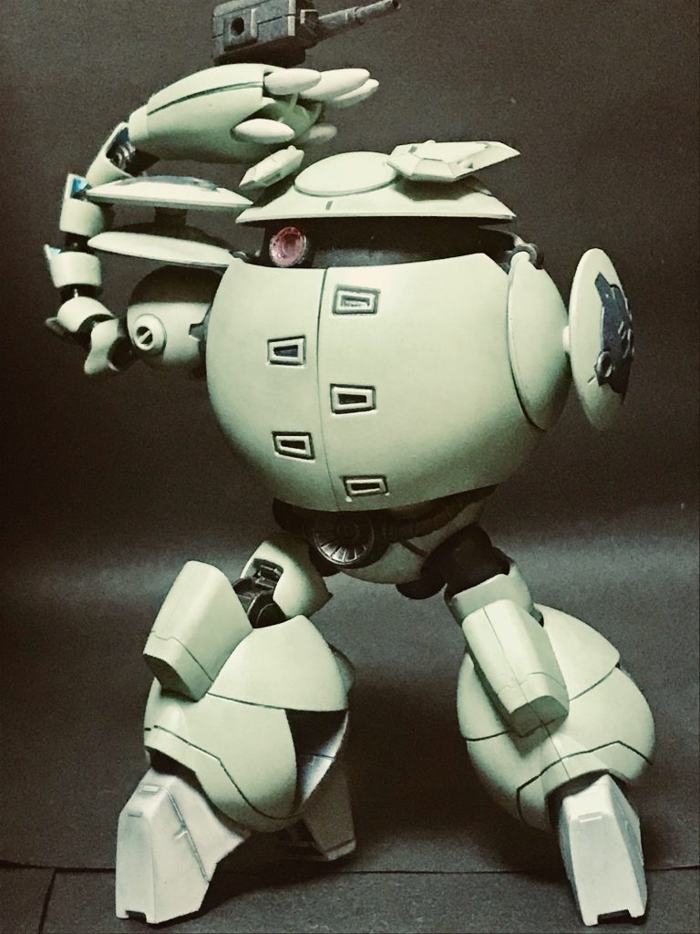 本機、カプテマは単騎での戦闘能力こそ他ダイバーの機体より劣る部類ではある。
だが、個体としては過剰とも言える程の情報能力を使いこなし、それを一瞬で友軍に共有することで「個ではなく部隊で戦う」事に最も強みがある機体として仕上がっている。
傭兵らしくある時は初心者フォースで、またある時は熟練フォースとの高難度ミッションで、今日もまたどこかのミッションでその目と耳を研ぎ澄ませているのかもしれない。