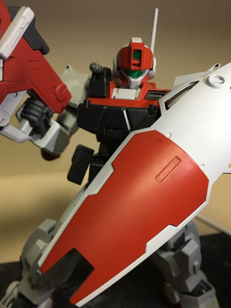 シールド装備版ですね。
ジムコマンド宇宙戦仕様の盾ですねw