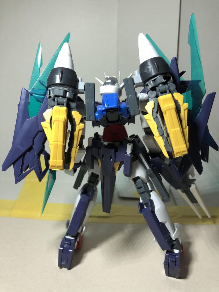 後ろ姿。外観は本家マグナムSVに似てると思う。腰のウイング？もライフル増設しました。