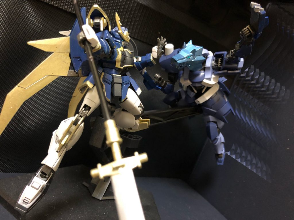 錬狼「くらえええ!」
竜飛「悪いが時間が無い。本気でやらせて貰うぞ」
錬狼「舐めるなああ!!」