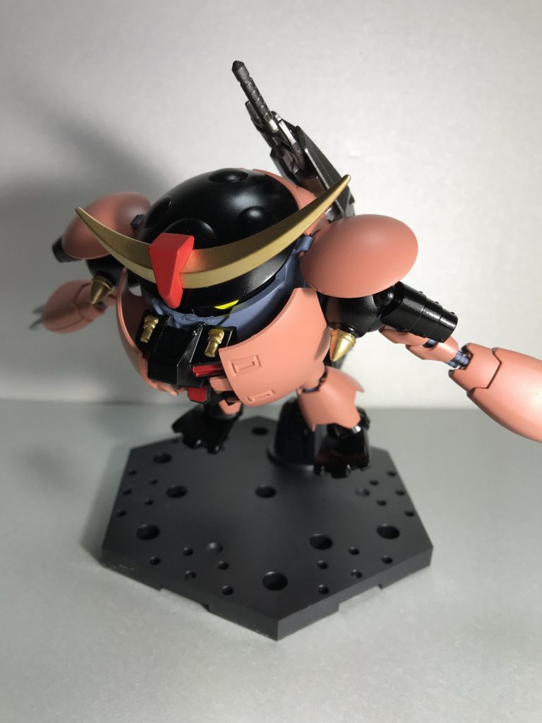 黒、ピンク、ゴールドの配色をうまくバランスよく塗り分けできました。特にゴールドがアクセントに。