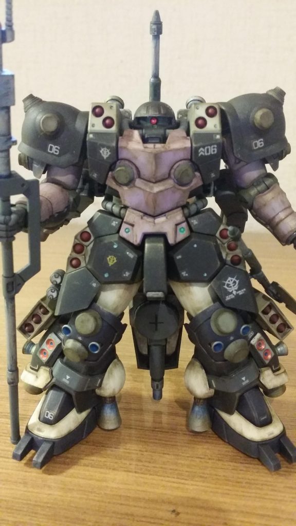 パイロットも搭乗機もゴリラです。