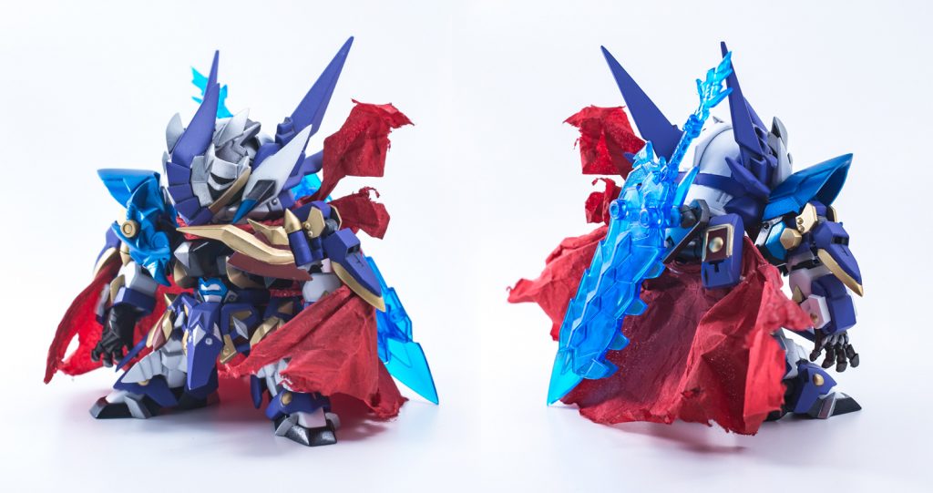 魔竜剣士イクス形態。所謂旅姿形態的な…おでこのを角ごと外しマスクを下げ、サイドスカートを左右入れ替え、手首のアーマーを上下逆にし両肩アーマーを内側に下げています。