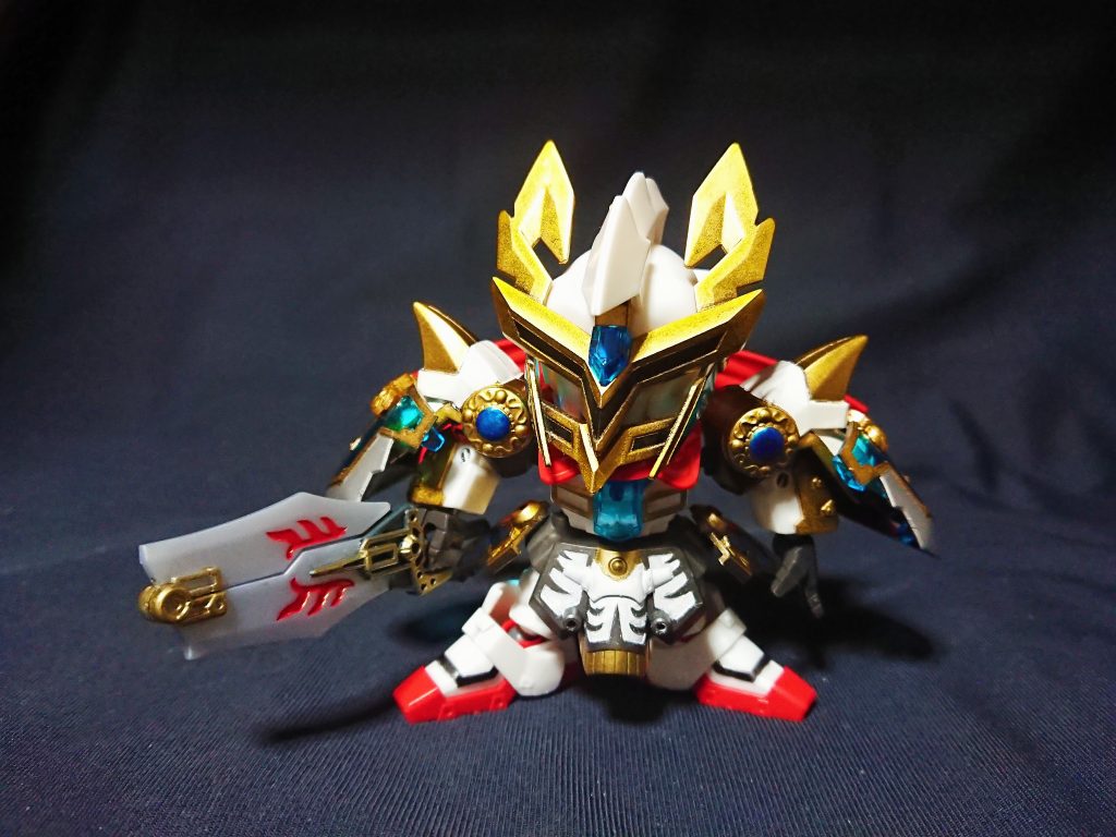 青年期のためノーマル版と轟大帝のミキシングとしています。
カラーリングイメージは灼熱騎士F91です。