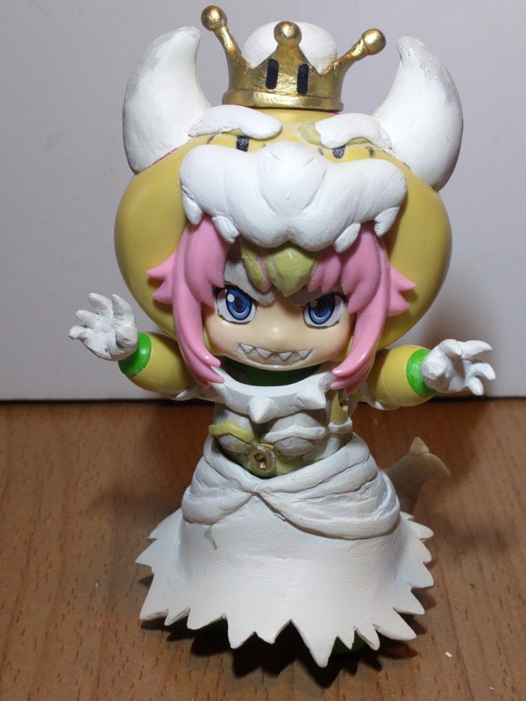 専用の手を作ってクッパ顔もそれっぽく。そのままでいいかなと思ってた前髪も少し増量したけどこの後もうちょっと追加してます。あと首輪を追加してます