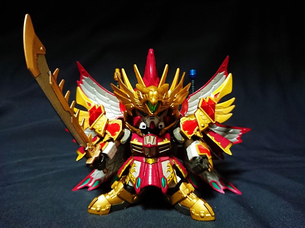 機武帝 紅蓮装 曹操
完成させるとなると鳳熾魂にも書いたけど、曹丕と徐晃が必要なため少し手間。
特に肩や背部翼に必要な鳳熾翼は徐晃に付いてくるが、現在再販されていないのが残念。