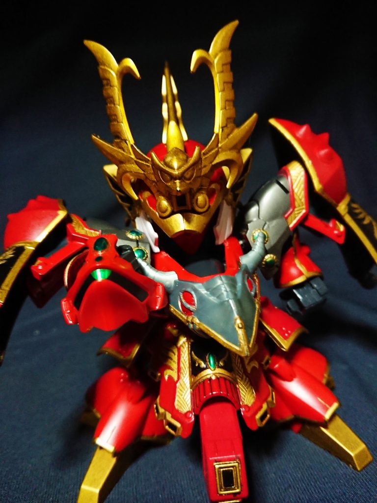 「フフフフフ…はははははは!
私の勝ちだな。この蚩尤面を被れば天を熾す鵬と化す! 貴様等の頑張り過ぎだ!」