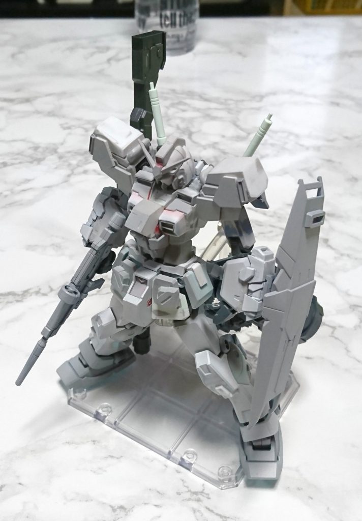 最終サフの写真。
二枚目の写真から、自作の大部分を作り直しています