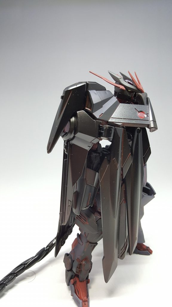 事態を重く見た運営は、彼の知りうる限りの情報を公開する。
表向きには、彼に出会ったら襲われる前にログアウトするようにとし、運営に選抜された一部の上位フォースに討伐依頼がかけられた。
しかし、未だに彼の足取りは掴めていない。
バグであるため、ダイバー及び機体名はNO_NAME(名無し)と表記されるが、その異形の姿、特性から、被害にあったダイバー達からはこう称される。
*喰種(グール)*が現れた、と。