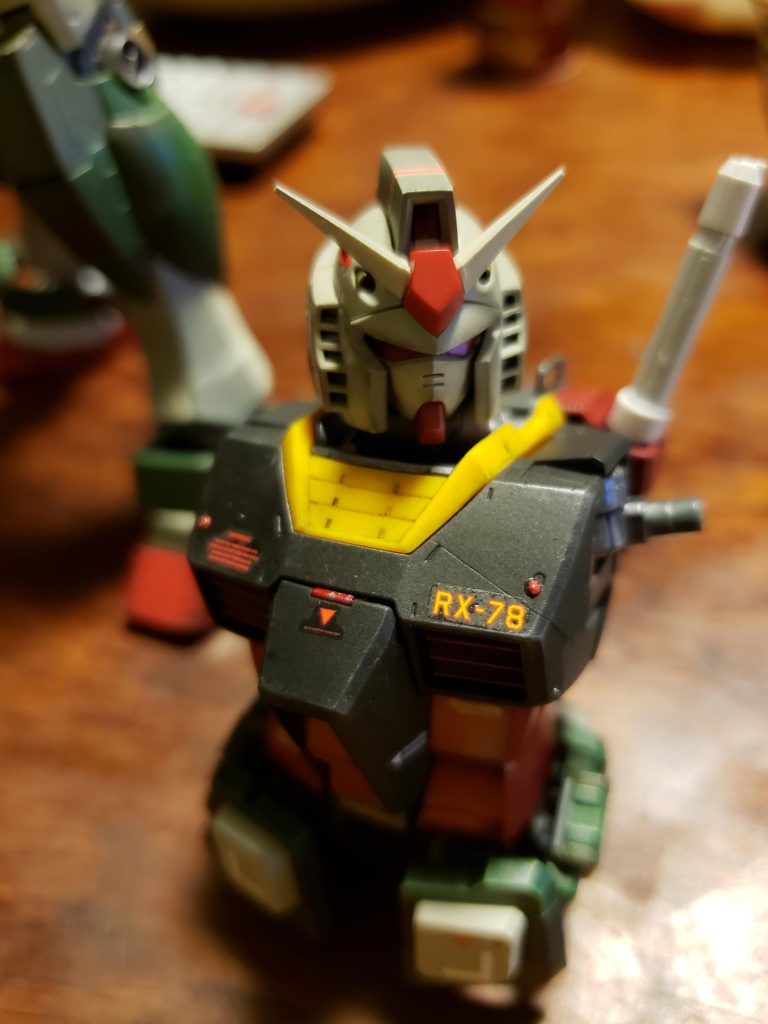 胸ダクトの上にはレッドポイント。メタルボール埋め込んでます。