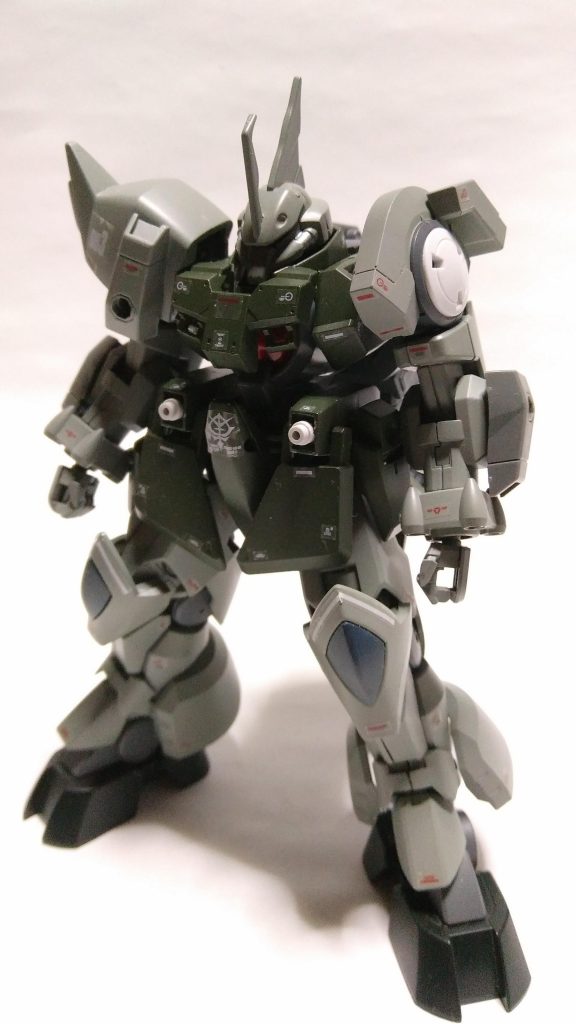 フロントΣp[【◎】]ω・´)

ゲルググの特異な形状に苦戦と挫折と妥協の連続の末に行き着いた姿。
頭部もノーマルよりJの方が収まりが良かったのでそちらに変更。

今回は本当にほとんどオーガです。