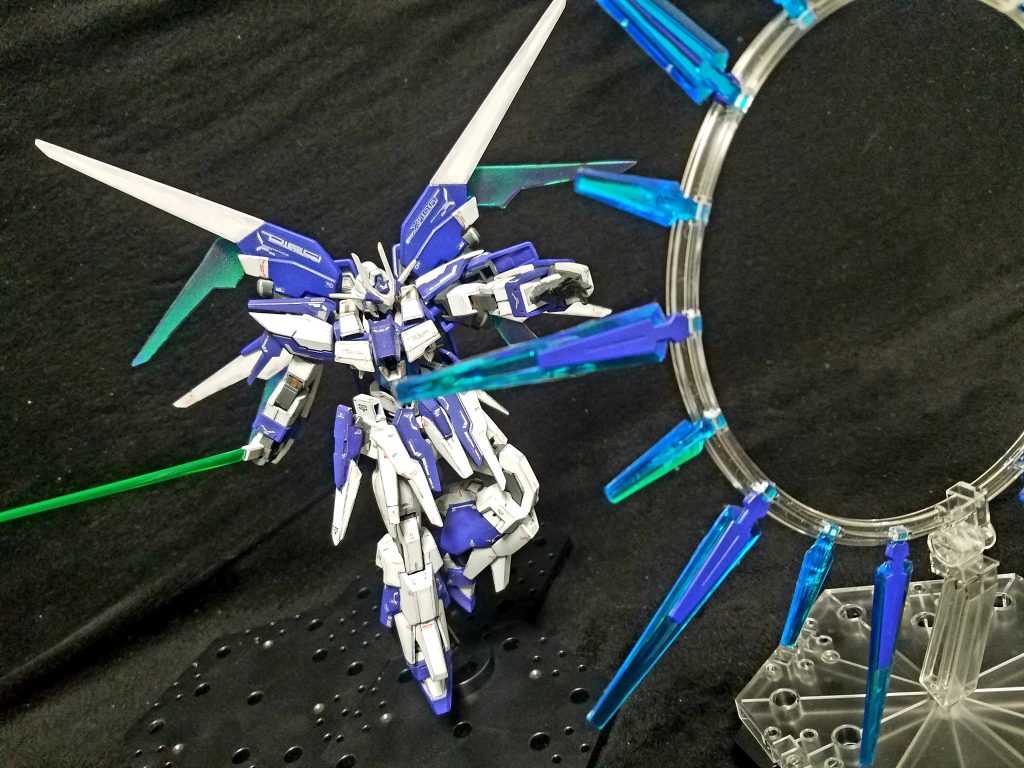 ファンネルゲート展開!ここから僚機のSXとKXが突っ込んでいく設定です( ̄▽ ̄;)
ビームサーベルは体中のあちこちにあります。隠しサーベルとかすきです(^-^)
    +