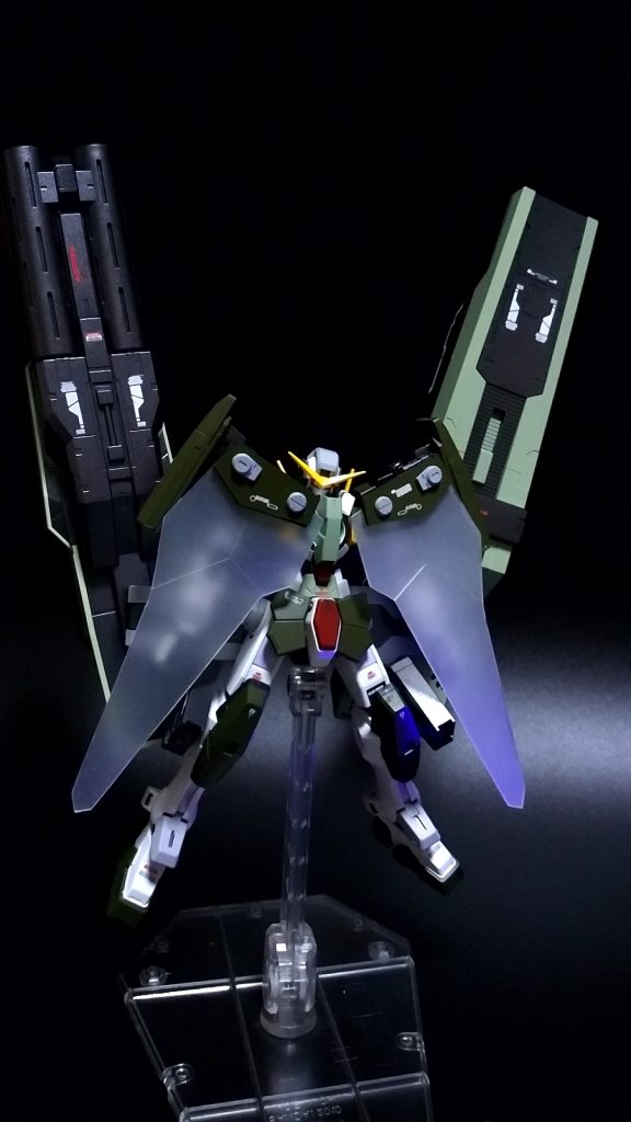 こちらは強化使用のgnhw/aです。GNアームズの装備を直接本機に搭載して機動力を犠牲に火力向上をしております。