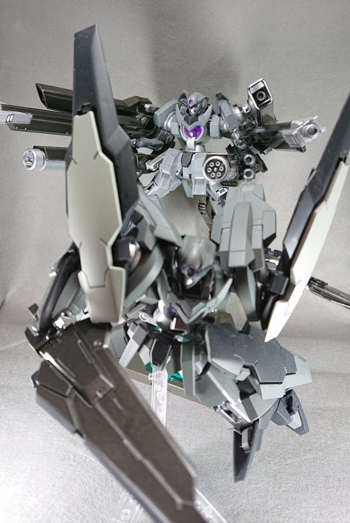 1番機とツーショットです!
やはり写真をかっこよく撮るのは難しいですね。
上手く撮れるように頑張ります!