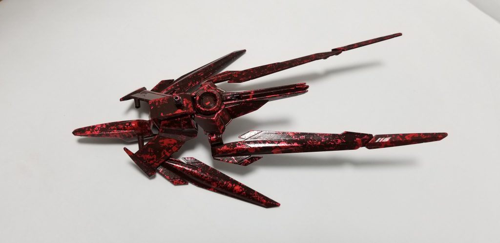 Xコネクトは「紅葉」をイメージして初挑戦のラップ塗装で仕上げています。