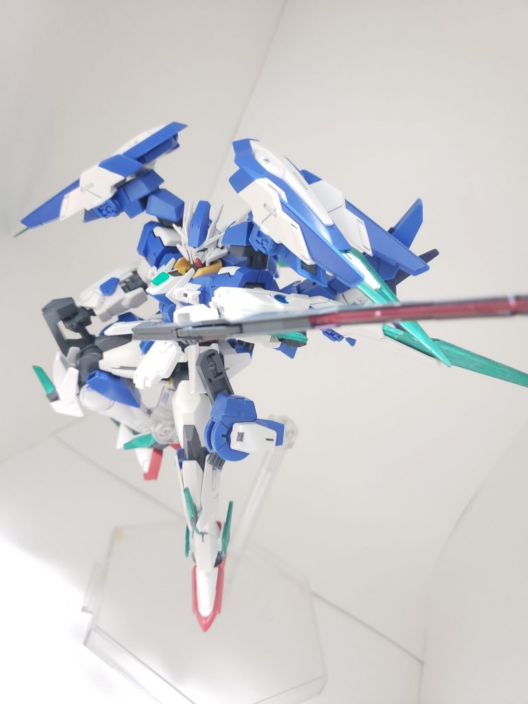 ブンドドショット
逆手で抜刀
スカイのドライブユニットを基にしたおかげでスムーズに武器を手にするように出来ます。