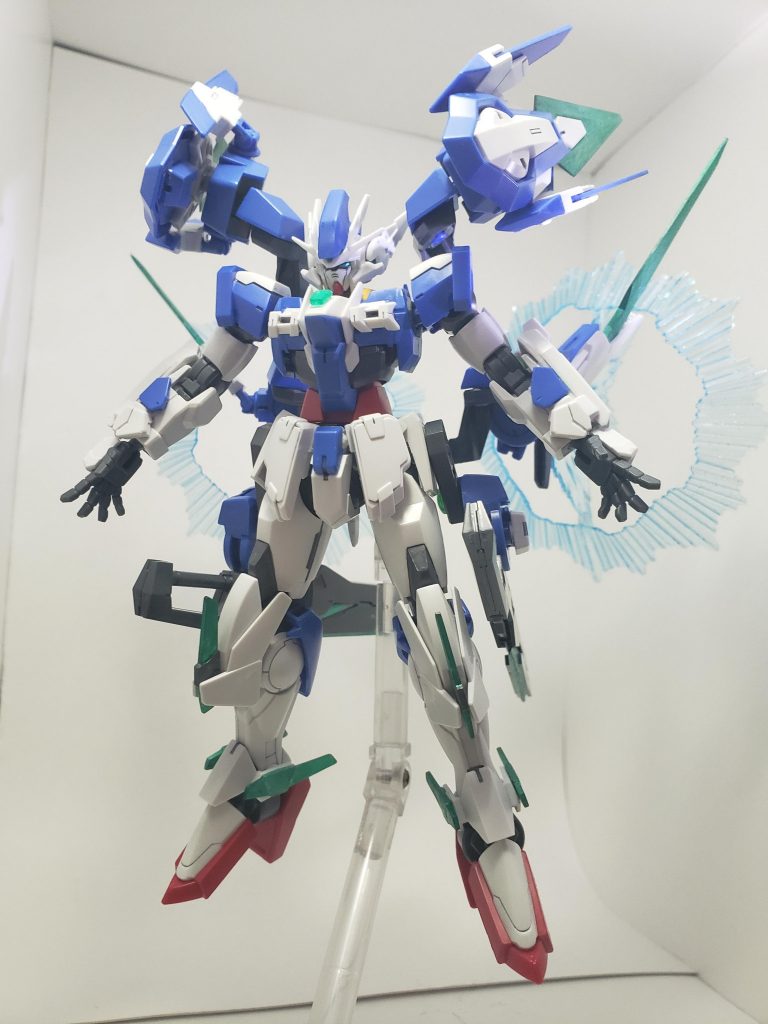 ブンドドショット
フルブーストモード
ドライブユニットを展開することで発動できる。
そしてトランザム状態での発動時では、その極限的な速さからマキシブーストモードと呼ばれる。