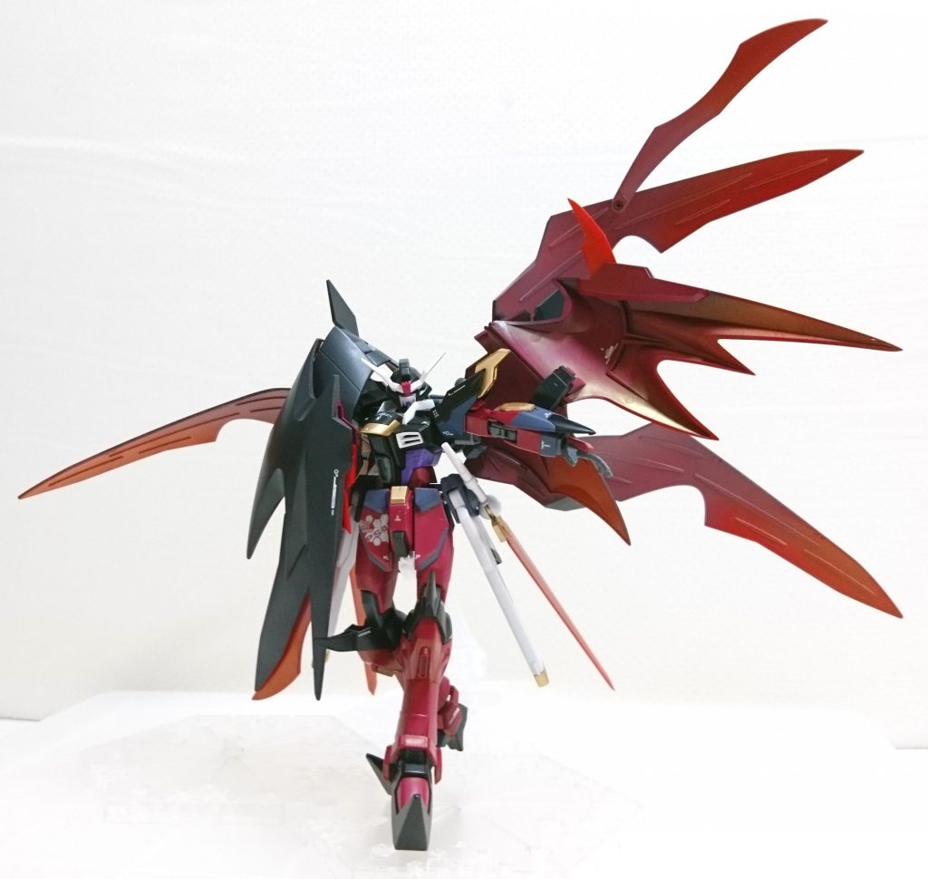 ・おまけ②
ウイング表側はグレーで塗装。半分だけバサッと広げたイメージでパシャり。