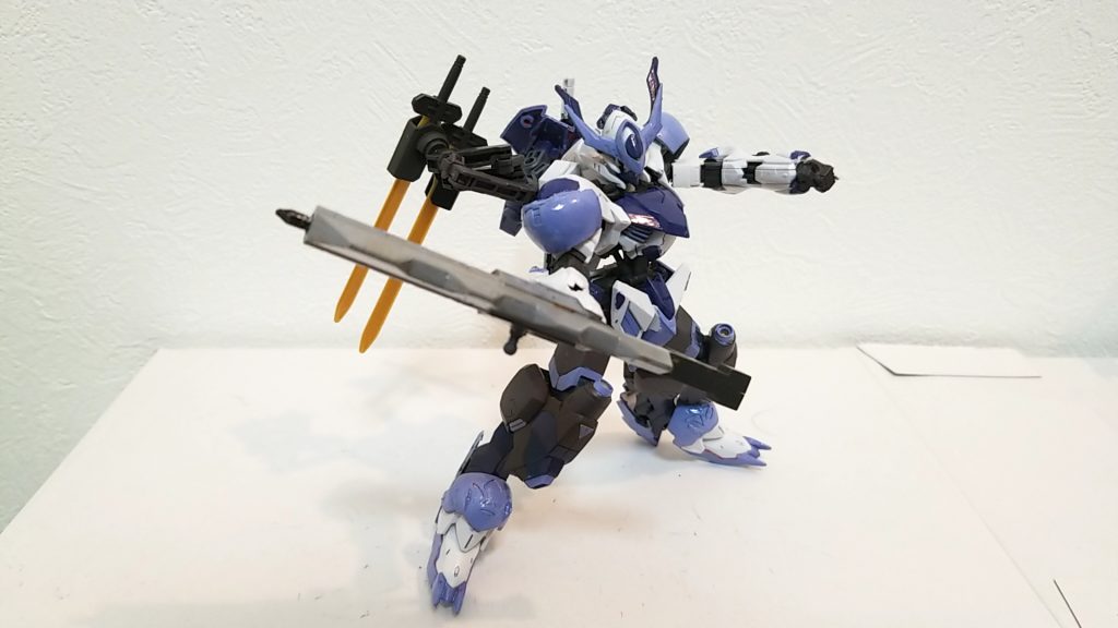 バスタードチョッパー
爆薬が仕込まれており、硬い敵などに有効