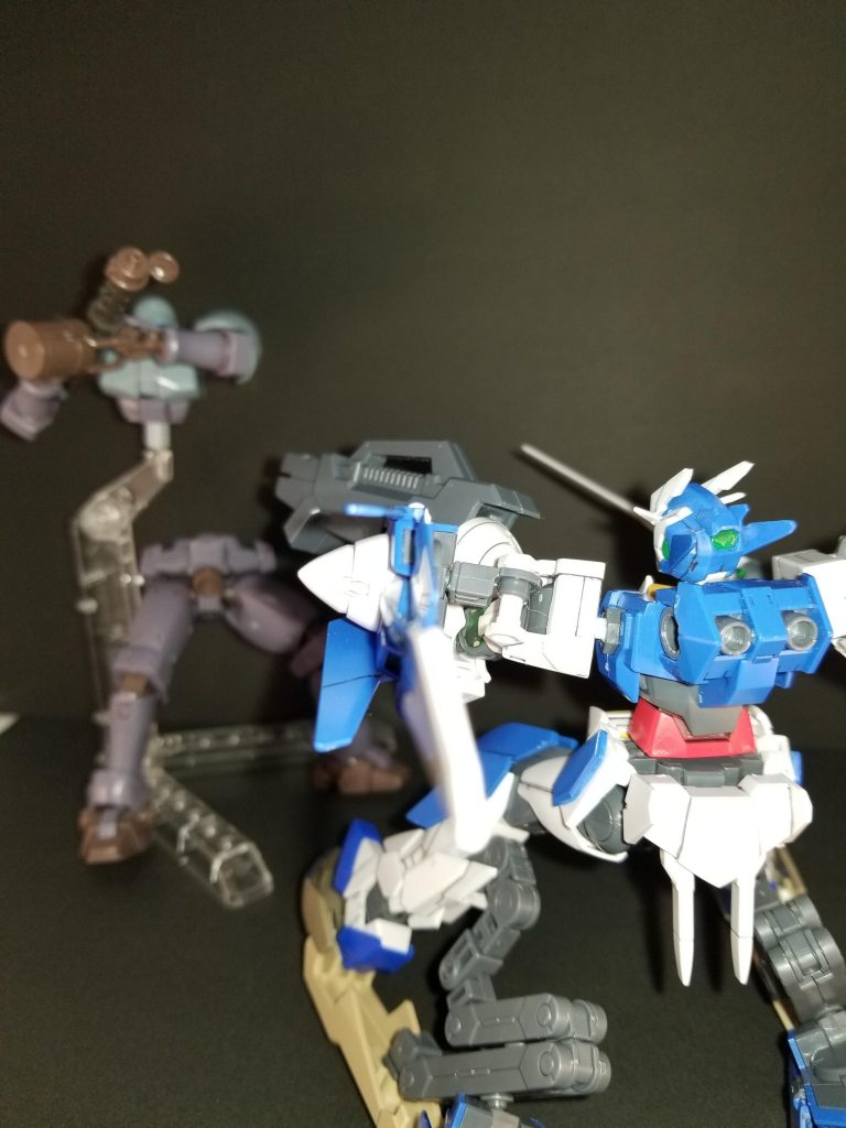 サラ「リク、危ない！」
リク「いけええぇぇぇ！」

ＧＮハンドキャノンでＮＰＤを吹き飛ばすシーン。