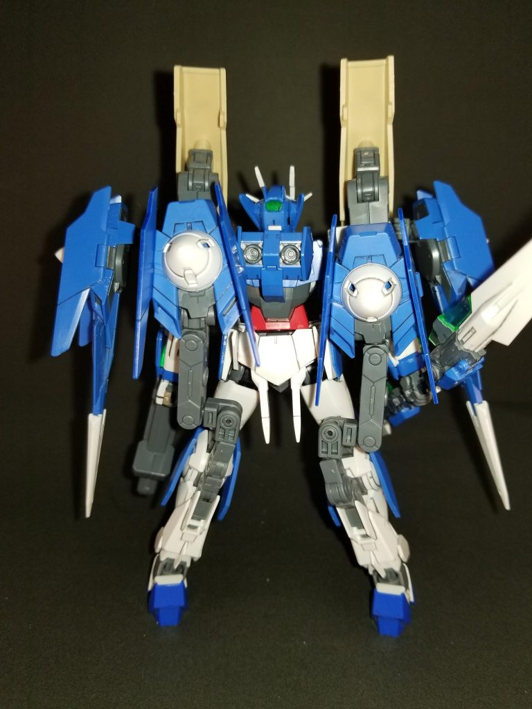 スキー板を装甲のように展開した時の背部はこうなります。
脚から繋がっているため実用性は皆無です。