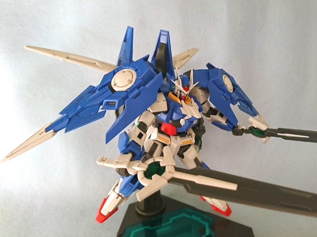 スーパーGNソードIIの刃が、無改造でGN装置基部に付けられる(☆∀☆)