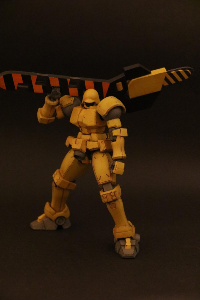 戦闘モード限定が、チェンソーとレンチは合体できる。