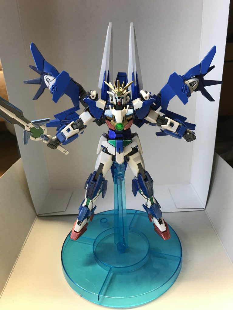 そしてバックパックに搭載されているものを全て集結することでトランザムインフィニティの出力の強化して、さらなるトランザムにしたみたいな感じです(この時もファンネルを展開可能です)