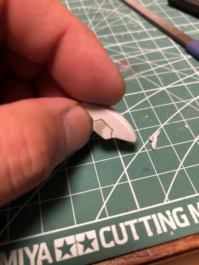 特に難しい工作とか、変わってことはしてないです。
スジ彫りミスってリカバリしてます。