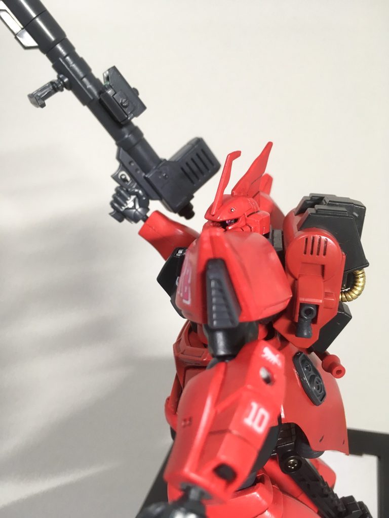 ロケットランチャーも勿論あります。
バックパックは高機動型ユニットを平らに加工して背中に接着。