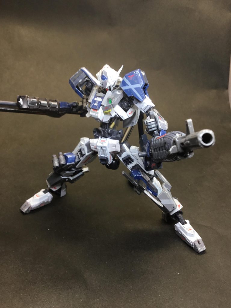 *ハーフアーマー*徹甲砲は手持ち可能。