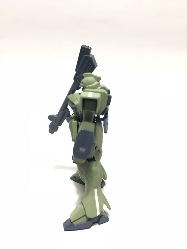 よこ
 
バズーカのグリップは角度を変えて肩に担ぐようにしました☆
 
ストライプを入れてアクセントに…
 
三本線にしてアディダスにすればよかった(笑)