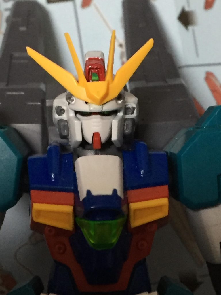 顔はダ・ヴィンチにエックスのアンテナ付けてカラーリングをそれっぽくしたのみ