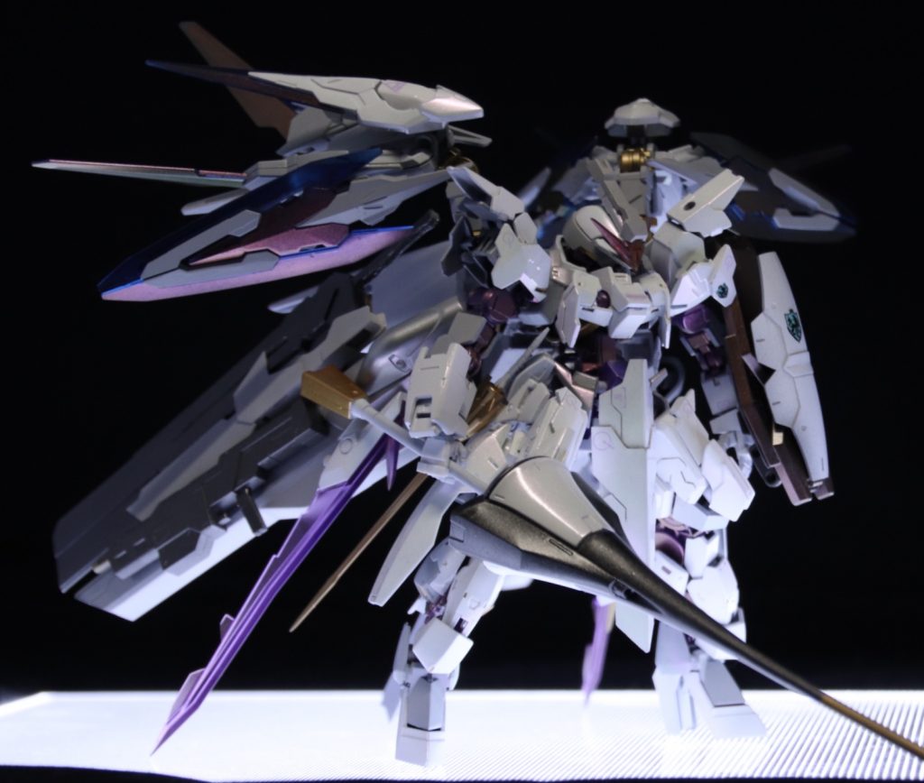 第3形態
地球外縁軌道統制統合艦隊に配置転換された際に換装した状態