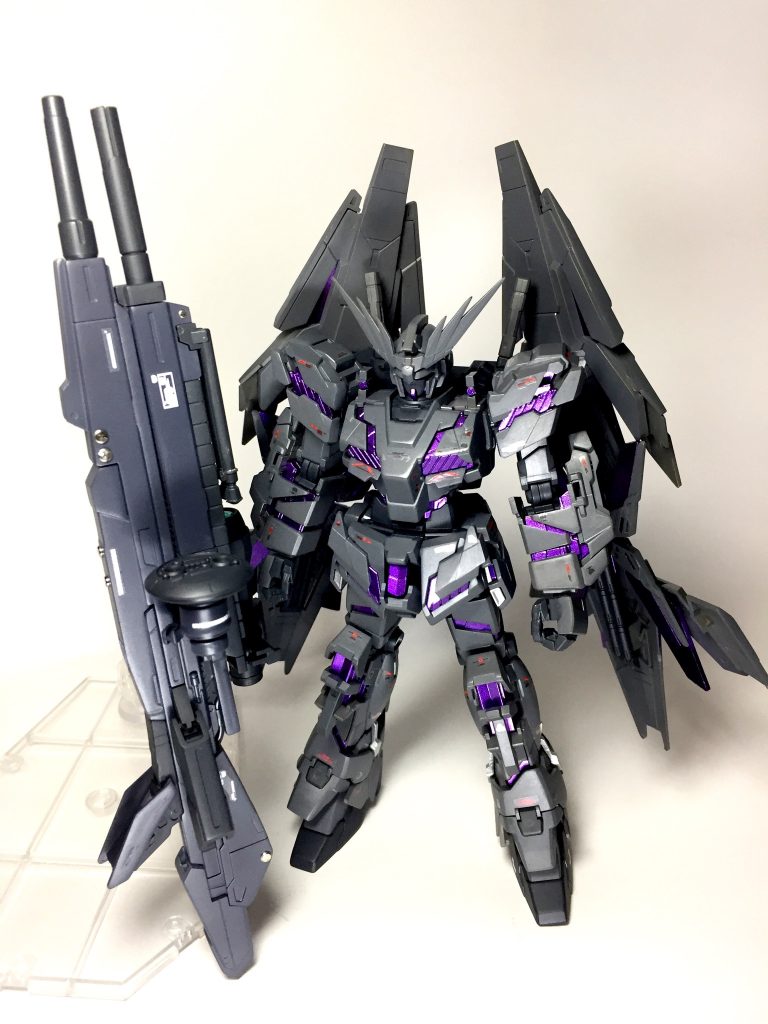 フラッシュを強くするとパープルがよく映えますね