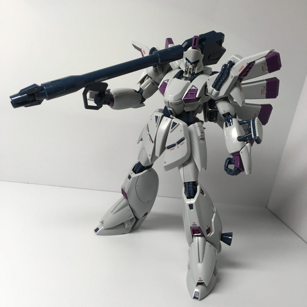 ビームランチャー装備で。武器も一応吹いています。