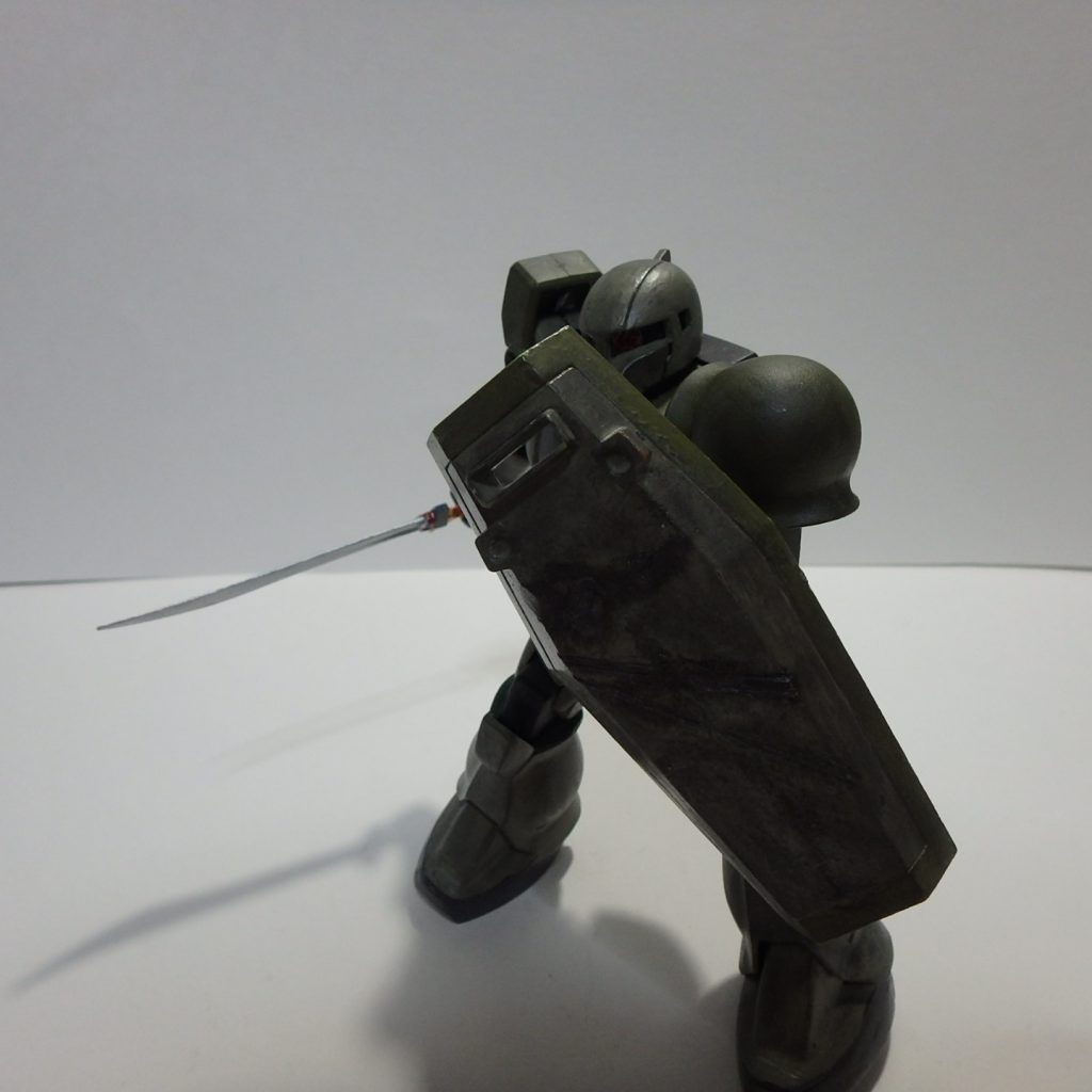 連邦シールドから十字をそぎ落として仕様。