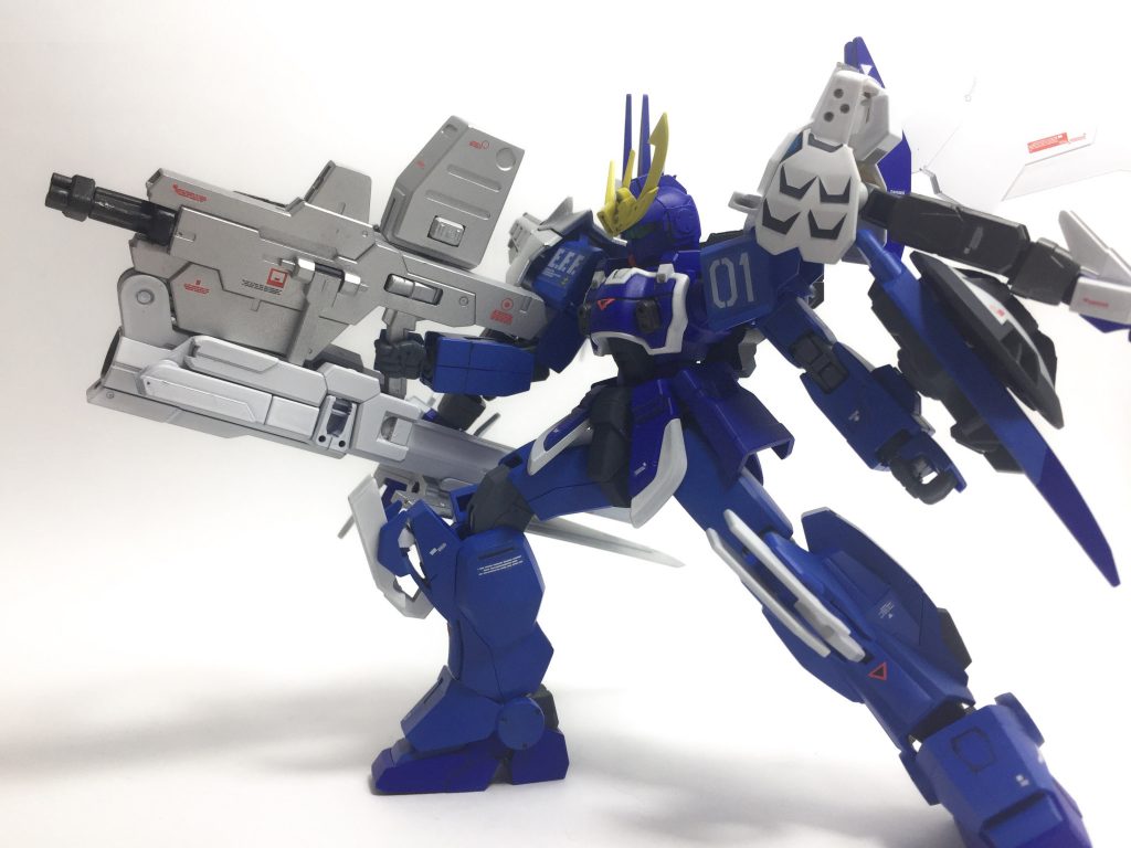 ◆銀狼(イェンロウ)ガトリング◆
銀色に変更されたウルフ拳に合わせたガトリングガン。