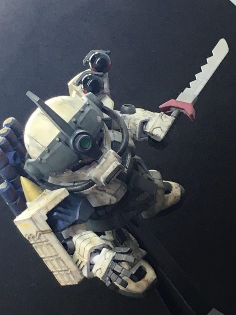 漫画好きなマツタケ氏はコンバットナイフで色々な必殺技を模倣して楽しんでいる様子^ ^