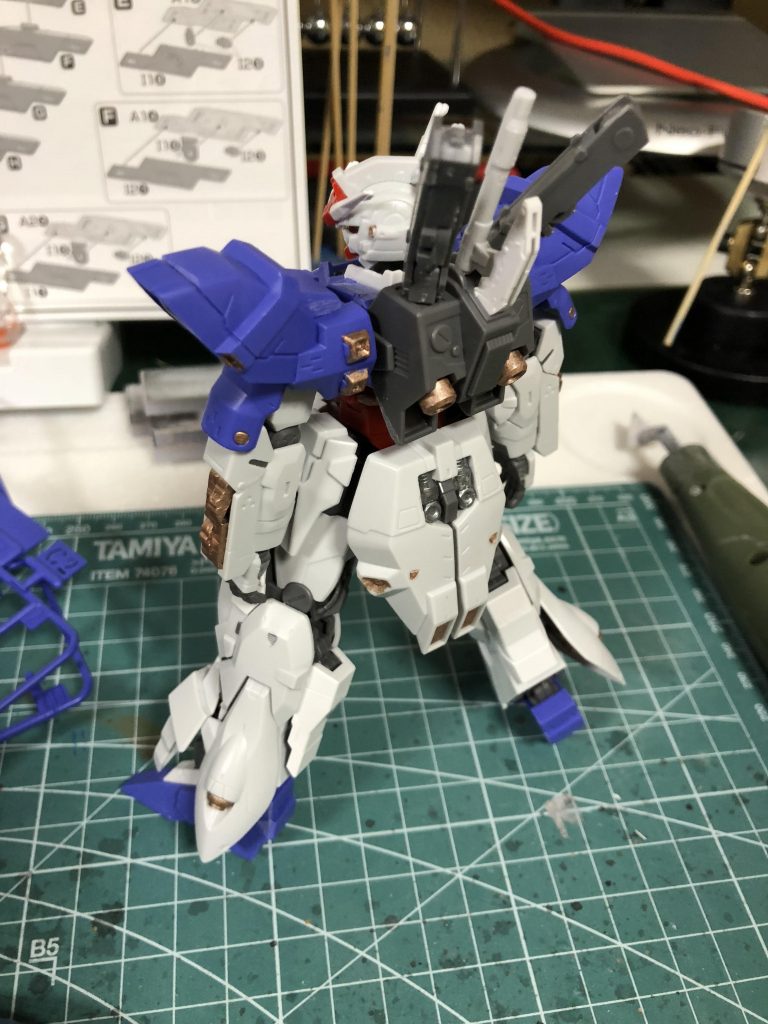 後ろ姿もなかかイケメン