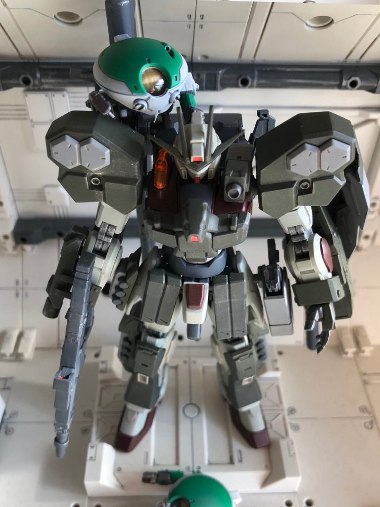 今回せっかくだから再撮影しようと久しぶりに棚から引っ張り出したところ、ヒートナイフとそのラックが右肩から失われていました……どこに行った……。
仕方なくビルドバーニングを慰めるミニモアの写真を撮りました。
さてさて、長くなりましたが最後までお付き合いいただき、ありがとうございました!
ダイバーズコンの真っ最中にビルドファイターズトライのガンプラというのもタイミングが微妙ですが、旧ガンスタに上げたもの以外にも過去作をUPしつつ、たまに新作を上げられるといいなあと思っております。
【宣伝】ダイバーズコン参加中のグリモアもよろしくお願いします!https://gumpla.jp/hg/72796