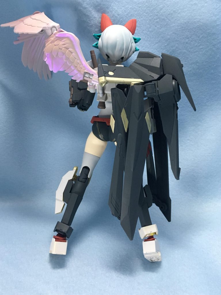 バック。実はナミさん頭が大きすぎてマントが上手く肩に付けられないのですよね。試行錯誤してバックパックに刺したら良い感じに(´ω`)