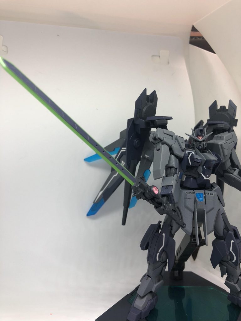 雷切にはGNコンデンサが内蔵されており高出力での斬撃が出来るという設定