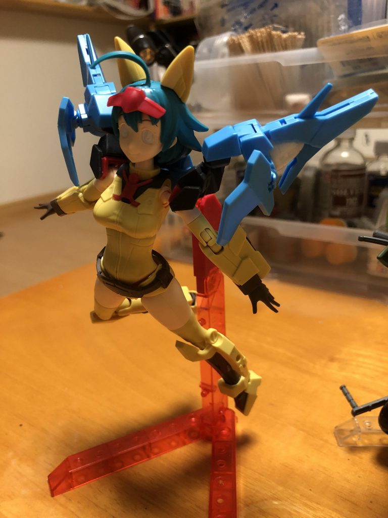 最初はあっさり作りたくてバックパックの移植しか考えてなかったのですが、せっかく装備着けれそうな箇所があるし、と思っていろいろ手を付けだしたらキリがなくなっちゃいました😅