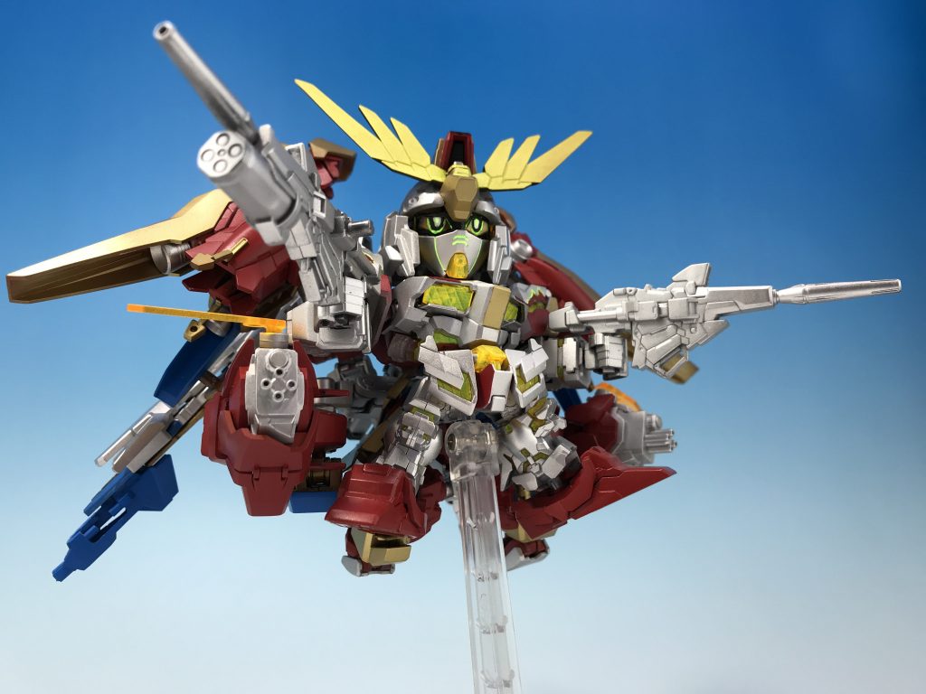 第3の形態、ガンフェネクスストライカー。
ブースターと合体。
小回りは利かなくなるものの、単独で大気圏突破できたり超火力が出せたりと色々ヤバい事が出来るようになる感じ。