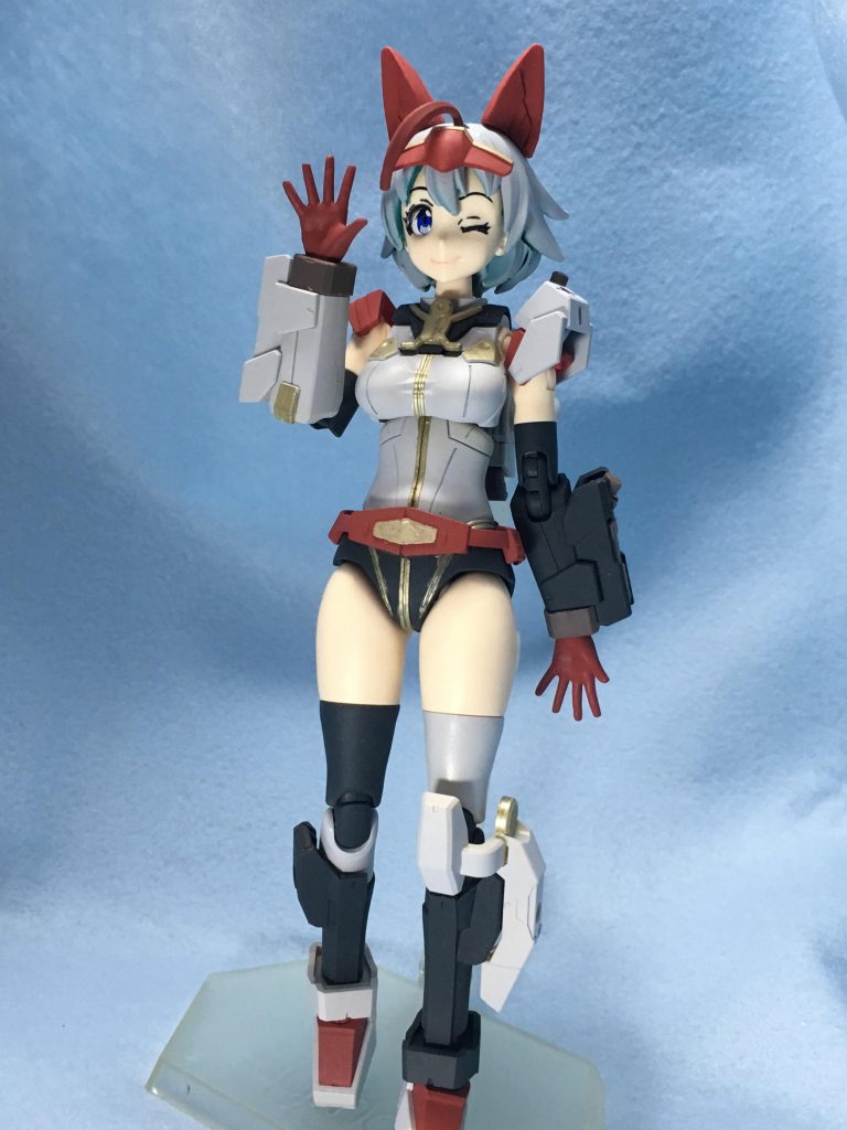 ナミさんとノーネイムライフルを組み合わせてみようかと思い作ってみました。配色は赤黒白をベースに左右が対にならないよう疎らにしてノーネイムっぽく…なったかはわからない。